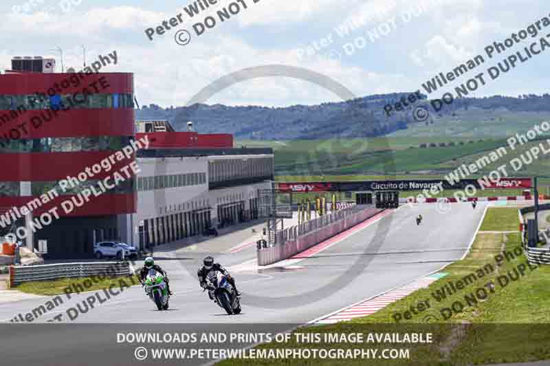 cadwell no limits trackday;cadwell park;cadwell park photographs;cadwell trackday photographs;enduro digital images;event digital images;eventdigitalimages;navarra;no limits trackdays;peter wileman photography;racing digital images;trackday digital images;trackday photos